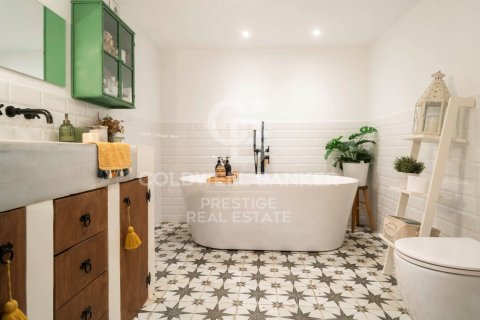 Сasa de 4 dormitorios en venta en Molins de Rei, Barcelona, Cataluña, Spain № 6035 - foto 10