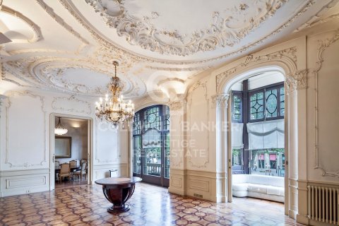 Apartamento de 5 dormitorios en venta en Barcelona, Cataluña, Spain № 6034