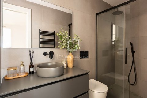 Apartamento de 3 dormitorios en venta en Barcelona, Cataluña, Spain № 4241 - foto 20