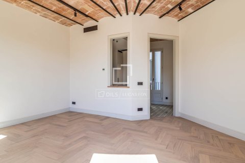 Apartamento de 3 dormitorios en venta en Barcelona, Cataluña, Spain № 4242 - foto 24