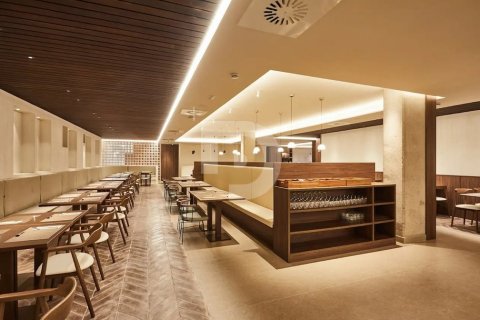 Hotel de 4992 m² en venta en Cataluña, Spain № 4561 - foto 2