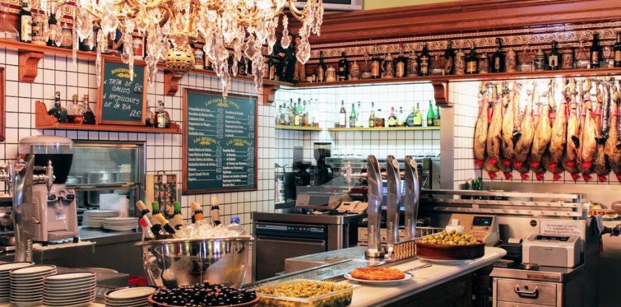 Cafetería / restaurante de 165 m² en venta en Sants-Montjuïc, Barcelona, Cataluña, Spain № 4560