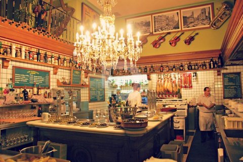 Cafetería / restaurante de 165 m² en venta en Sants-Montjuïc, Barcelona, Cataluña, Spain № 4560 - foto 2