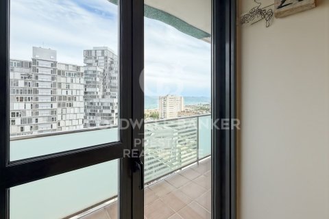 Apartamento de 4 dormitorios en venta en Barcelona, Cataluña, Spain № 7792 - foto 20