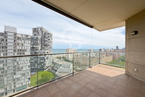 Apartamento de 4 dormitorios en venta en Barcelona, Cataluña, Spain № 7792 - foto 30