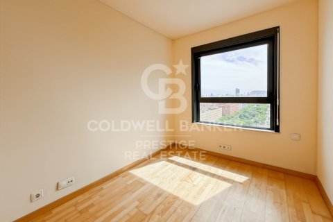 Apartamento de 4 dormitorios en venta en Barcelona, Cataluña, Spain № 7792 - foto 11