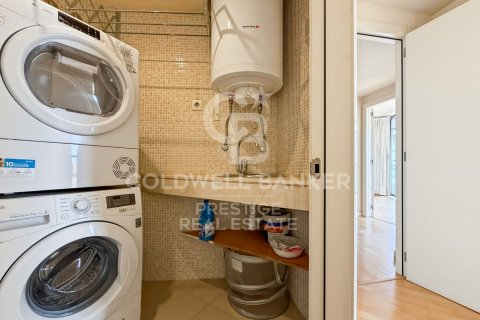 Apartamento de 4 dormitorios en venta en Barcelona, Cataluña, Spain № 7792 - foto 12