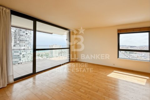 Apartamento de 4 dormitorios en venta en Barcelona, Cataluña, Spain № 7792 - foto 27