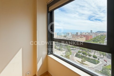 Apartamento de 4 dormitorios en venta en Barcelona, Cataluña, Spain № 7792 - foto 10