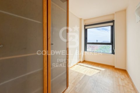 Apartamento de 4 dormitorios en venta en Barcelona, Cataluña, Spain № 7792 - foto 14