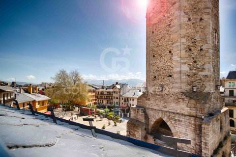3 bedrooms apartment for sale in Girona, Catalonia, Spain № 7793 - photo 6