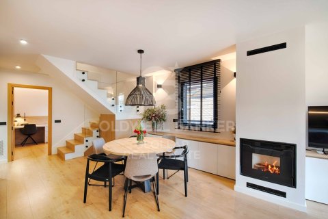 3 bedrooms apartment for sale in Girona, Catalonia, Spain № 7793 - photo 19