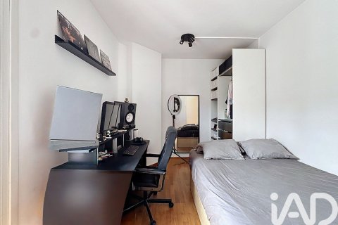 Apartamento de 3 dormitorios en venta en Barcelona, Cataluña, Spain № 4705 - foto 25