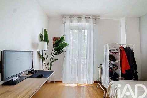 Apartamento de 3 dormitorios en venta en Barcelona, Cataluña, Spain № 4705 - foto 15