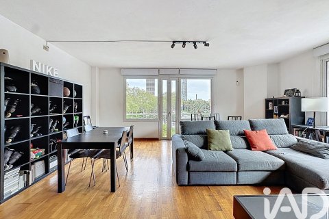 Apartamento de 3 dormitorios en venta en Barcelona, Cataluña, Spain № 4705 - foto 3