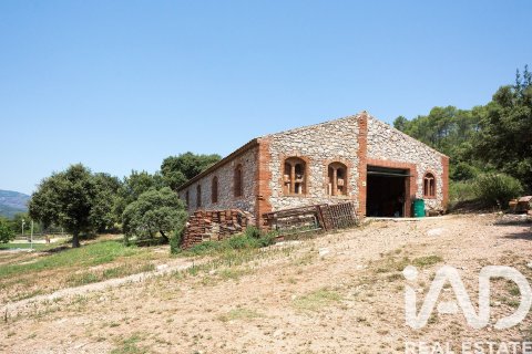 Сasa de 11 dormitorios en venta en Castellar del Vallès, Barcelona, Cataluña, Spain № 4706 - foto 4