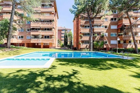 Apartamento de 2 dormitorios en venta en Barcelona, Cataluña, Spain № 1780 - foto 3