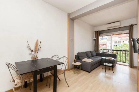 Apartamento de 4 dormitorios en venta en Barcelona, Cataluña, Spain № 1776