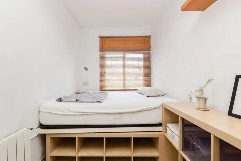 Apartamento de 4 dormitorios en venta en Barcelona, Cataluña, Spain № 1776 - foto 11