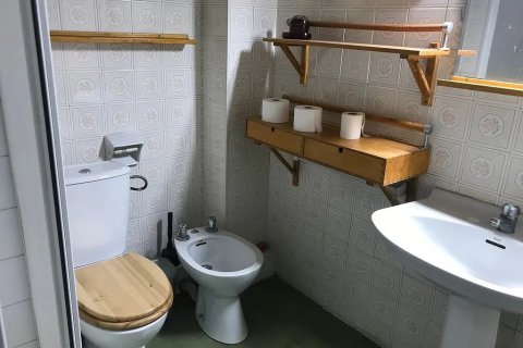 Apartamento de 4 dormitorios en venta en Barcelona, Cataluña, Spain № 1776 - foto 15