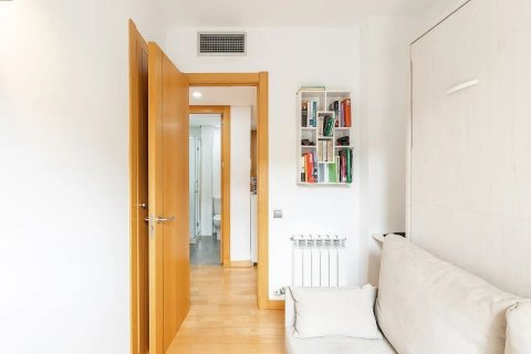 Apartamento de 2 dormitorios en venta en Sant Cugat del Vallès, Barcelona, Cataluña, Spain № 1777 - foto 26