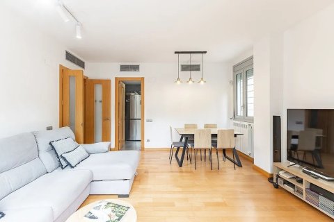Apartamento de 2 dormitorios en venta en Sant Cugat del Vallès, Barcelona, Cataluña, Spain № 1777 - foto 6
