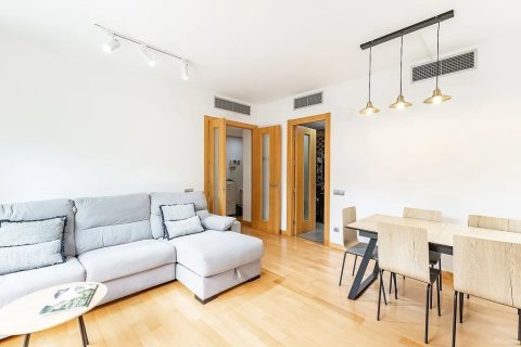 Apartamento de 2 dormitorios en venta en Sant Cugat del Vallès, Barcelona, Cataluña, Spain № 1777 - foto 5