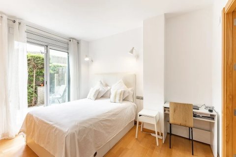 Apartamento de 2 dormitorios en venta en Sant Cugat del Vallès, Barcelona, Cataluña, Spain № 1777 - foto 18
