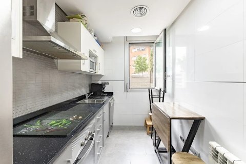 Apartamento de 2 dormitorios en venta en Sant Cugat del Vallès, Barcelona, Cataluña, Spain № 1777 - foto 12