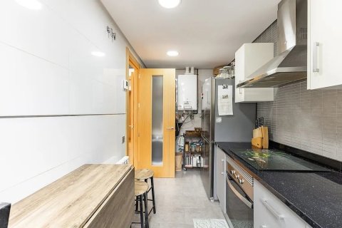 Apartamento de 2 dormitorios en venta en Sant Cugat del Vallès, Barcelona, Cataluña, Spain № 1777 - foto 10