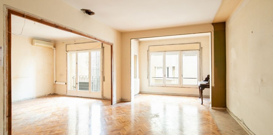 Apartamento de 5 dormitorios en venta en Barcelona, Cataluña, Spain № 6244