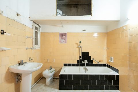 Apartamento de 5 dormitorios en venta en Barcelona, Cataluña, Spain № 6244 - foto 2