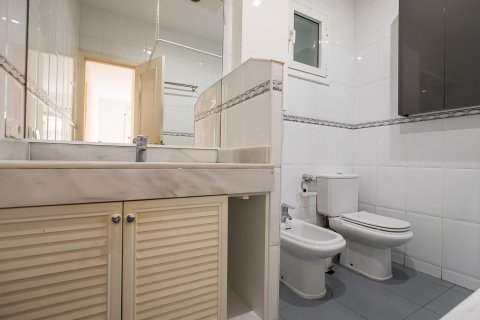 3 bedrooms apartment for sale in Barcelona, Catalonia, Spain № 6245 - photo 13