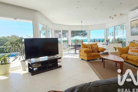 Сasa de 6 dormitorios en venta en Torredembarra, Tarragona, Cataluña, Spain № 4653 - foto 6