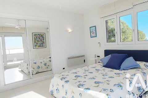 Сasa de 6 dormitorios en venta en Torredembarra, Tarragona, Cataluña, Spain № 4653 - foto 28