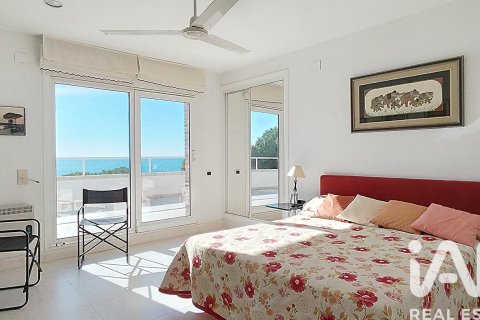 Сasa de 6 dormitorios en venta en Torredembarra, Tarragona, Cataluña, Spain № 4653 - foto 26