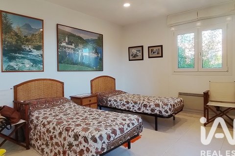 Сasa de 6 dormitorios en venta en Torredembarra, Tarragona, Cataluña, Spain № 4653 - foto 16