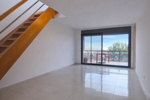 Ático de 4 dormitorios en venta en Salou, Tarragona, Cataluña, Spain № 4654 - foto 4