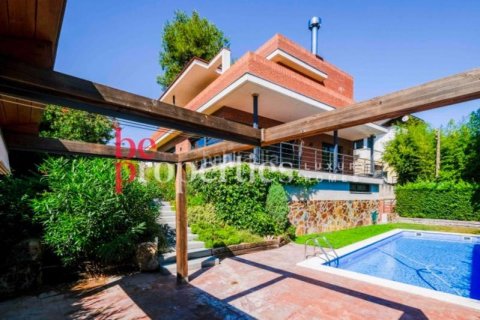 Купить дом в Сан-Кугат-дель-Вальес, Испания с 6 спален, 550м², № 2241 - фото 10