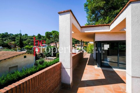Сasa de 6 dormitorios en venta en Sant Cugat del Vallès, Barcelona, Cataluña, Spain № 2240 - foto 12