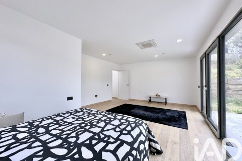 Сasa de 4 dormitorios en venta en Sant Pere de Ribes, Barcelona, Cataluña, Spain № 7466 - foto 10