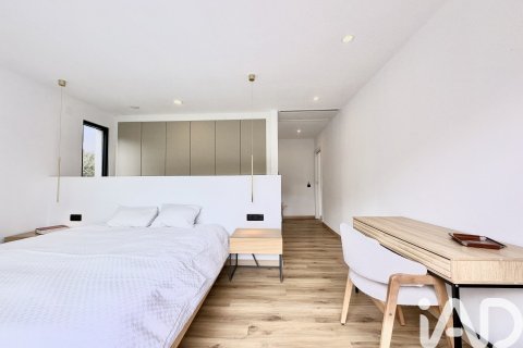 Сasa de 4 dormitorios en venta en Sant Pere de Ribes, Barcelona, Cataluña, Spain № 7466 - foto 15