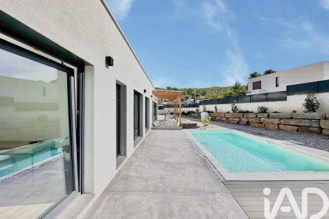 Сasa de 4 dormitorios en venta en Sant Pere de Ribes, Barcelona, Cataluña, Spain № 7466 - foto 30