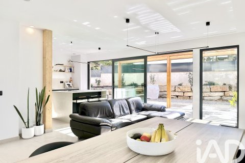 Сasa de 4 dormitorios en venta en Sant Pere de Ribes, Barcelona, Cataluña, Spain № 7466 - foto 5