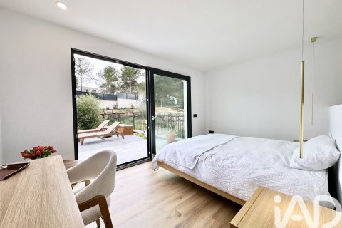 Сasa de 4 dormitorios en venta en Sant Pere de Ribes, Barcelona, Cataluña, Spain № 7466 - foto 14