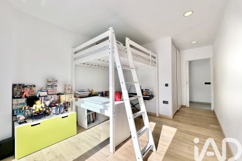 Сasa de 4 dormitorios en venta en Sant Pere de Ribes, Barcelona, Cataluña, Spain № 7466 - foto 19