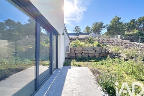 Сasa de 4 dormitorios en venta en Sant Pere de Ribes, Barcelona, Cataluña, Spain № 7466 - foto 29