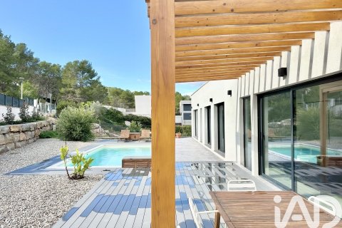 Сasa de 4 dormitorios en venta en Sant Pere de Ribes, Barcelona, Cataluña, Spain № 7466 - foto 25