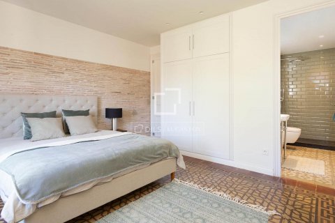 Apartamento de 2 dormitorios en venta en Barcelona, Cataluña, Spain № 8546 - foto 13