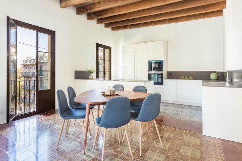 Apartamento de 2 dormitorios en venta en Barcelona, Cataluña, Spain № 8546 - foto 6